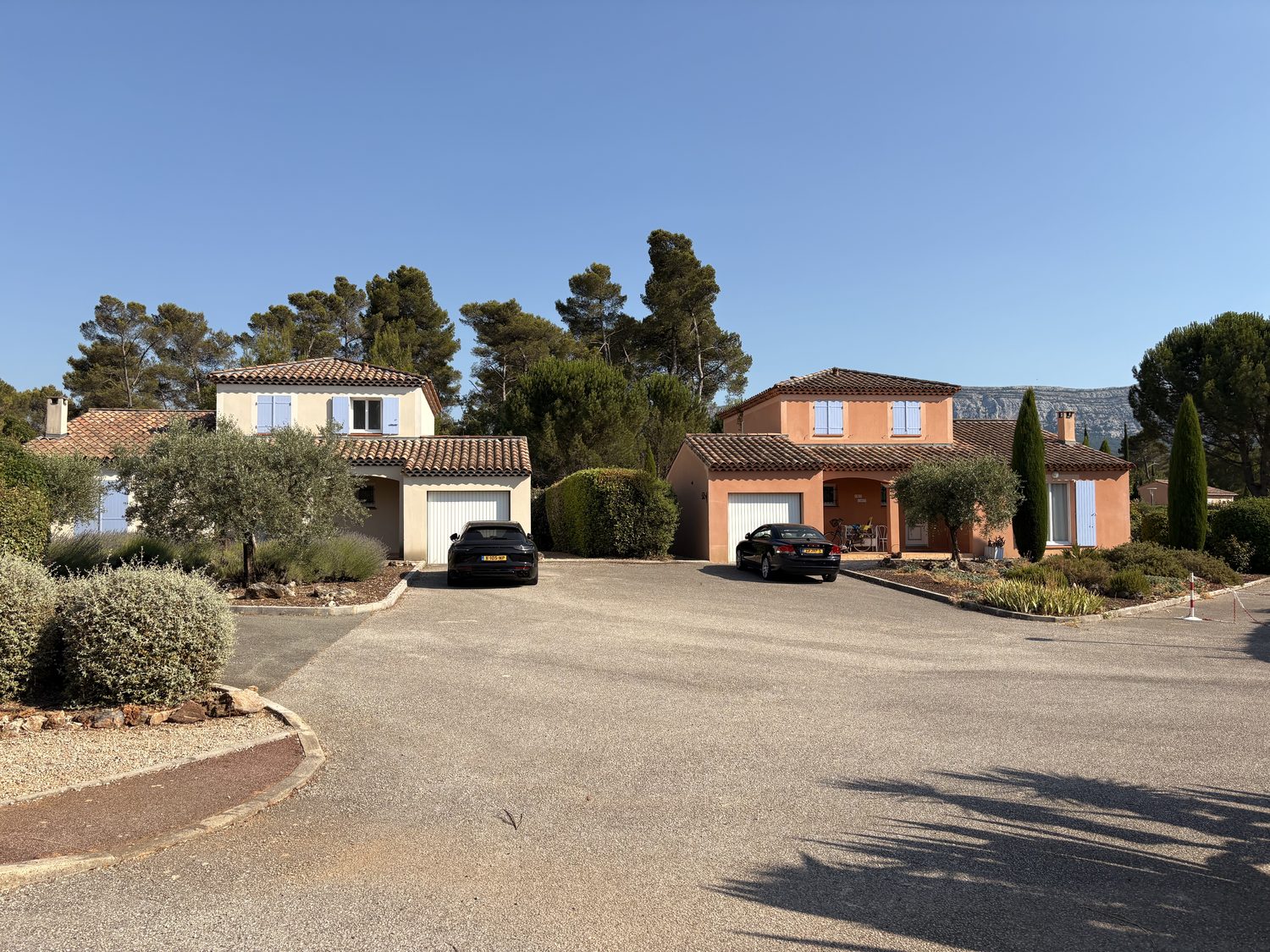 Vrijstaande vakantievilla's op Résidence La Vallée de la Sainte Baume met uitzicht op het Massif de la Sainte-Baume